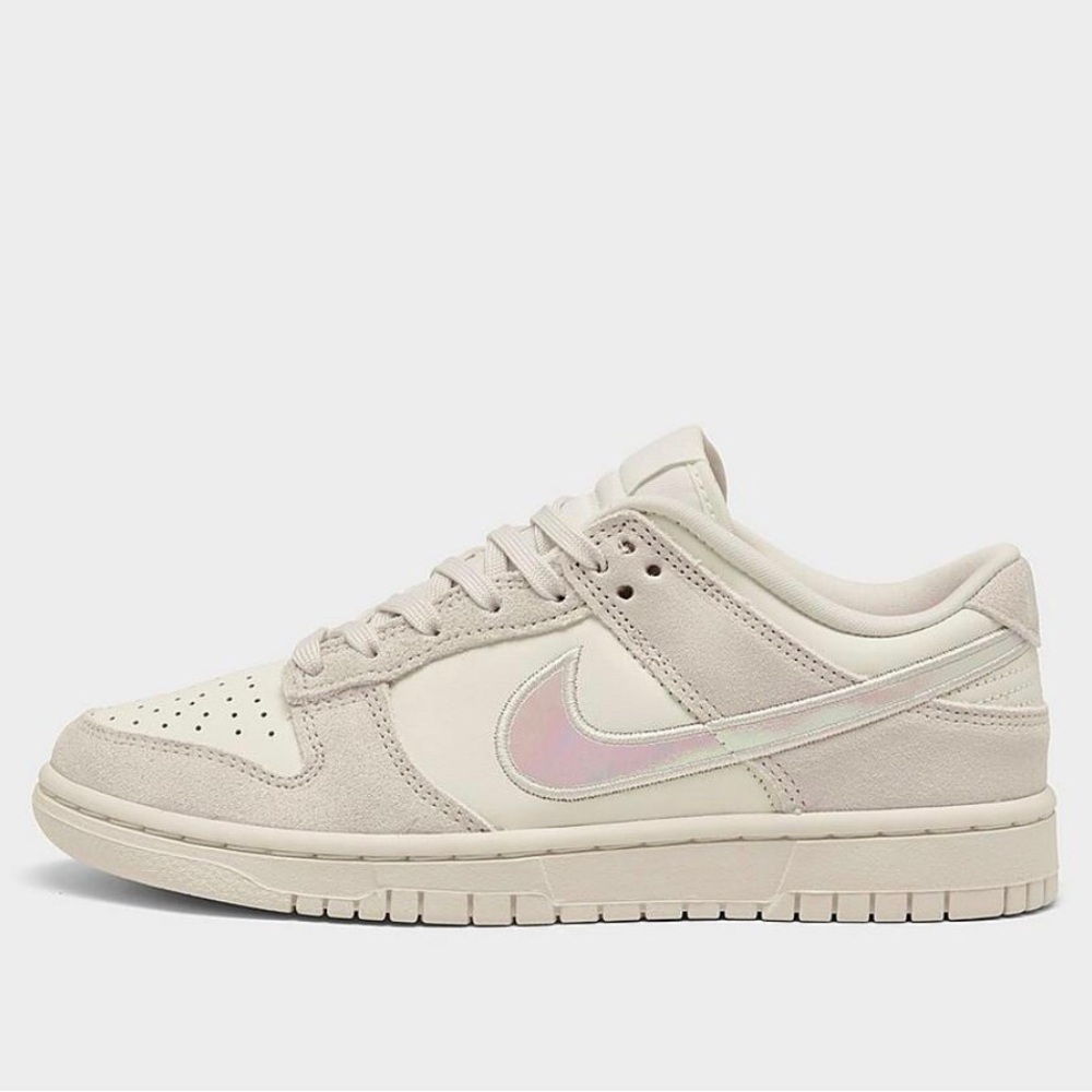 Nike Women's Beige Sneakers